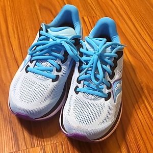Saucony Ride 14 Womens running shoes size 7